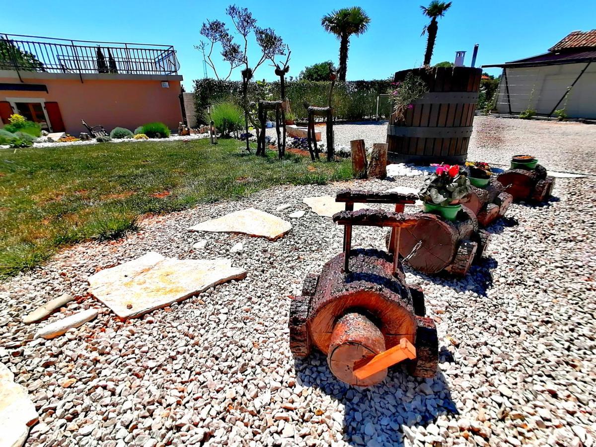 Villa Alma Kaštelir Esterno foto