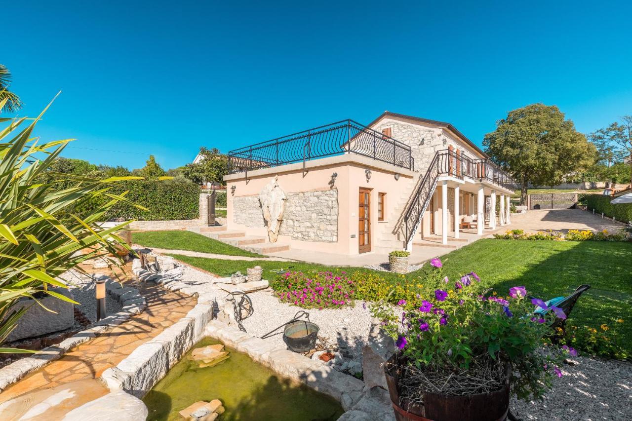 Villa Alma Kaštelir Esterno foto