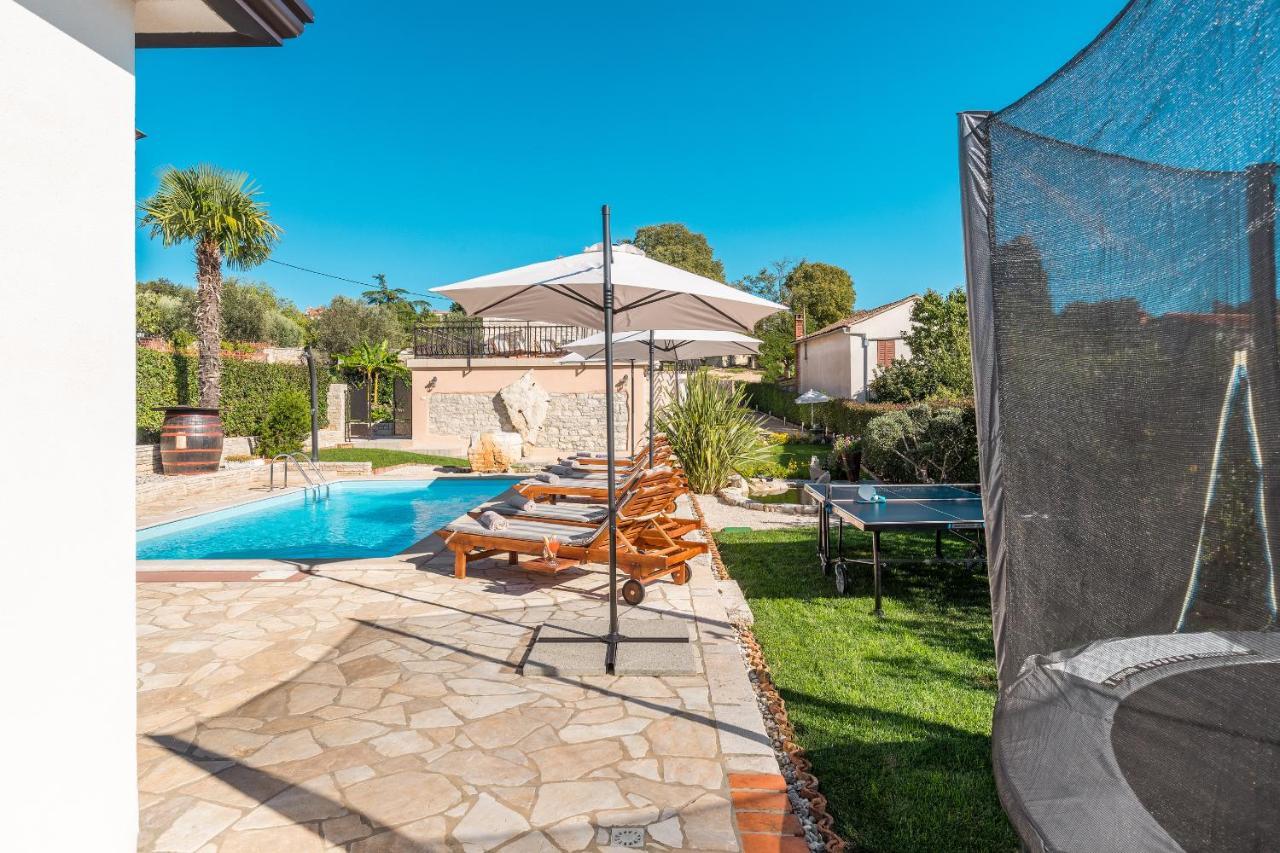 Villa Alma Kaštelir Esterno foto