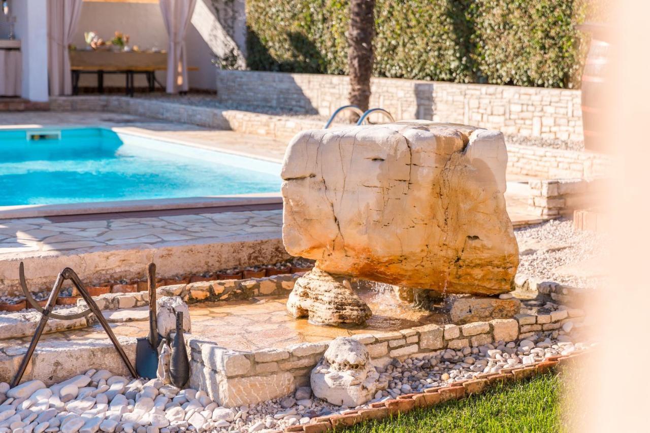Villa Alma Kaštelir Esterno foto