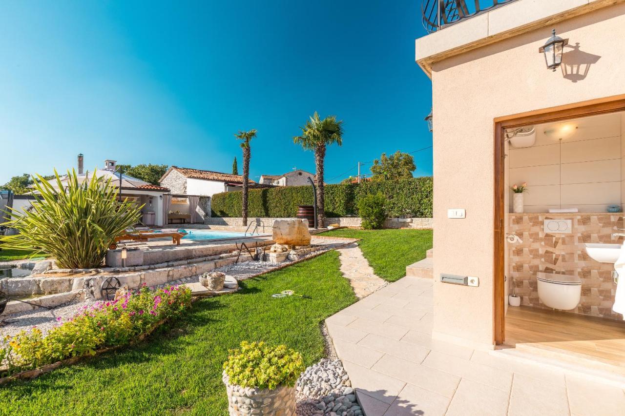 Villa Alma Kaštelir Esterno foto