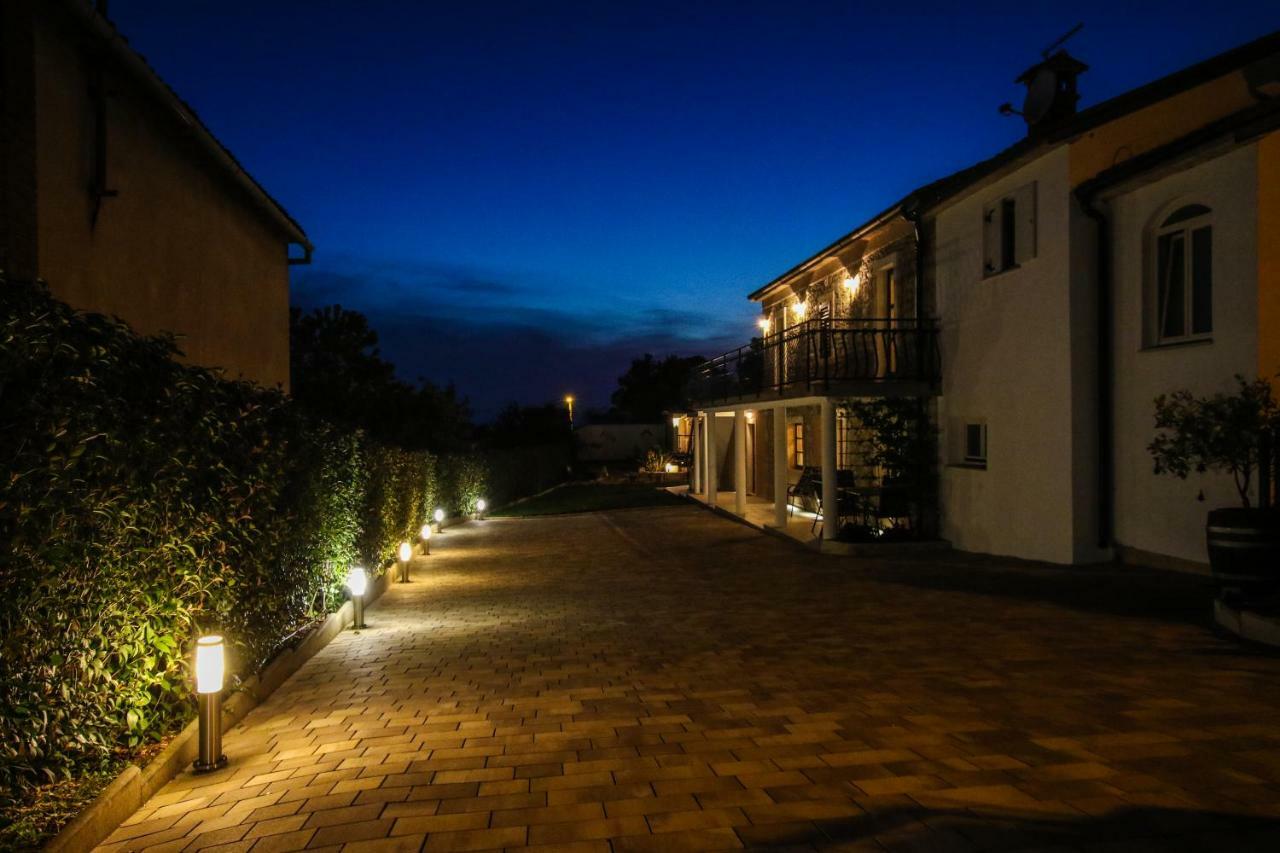 Villa Alma Kaštelir Esterno foto
