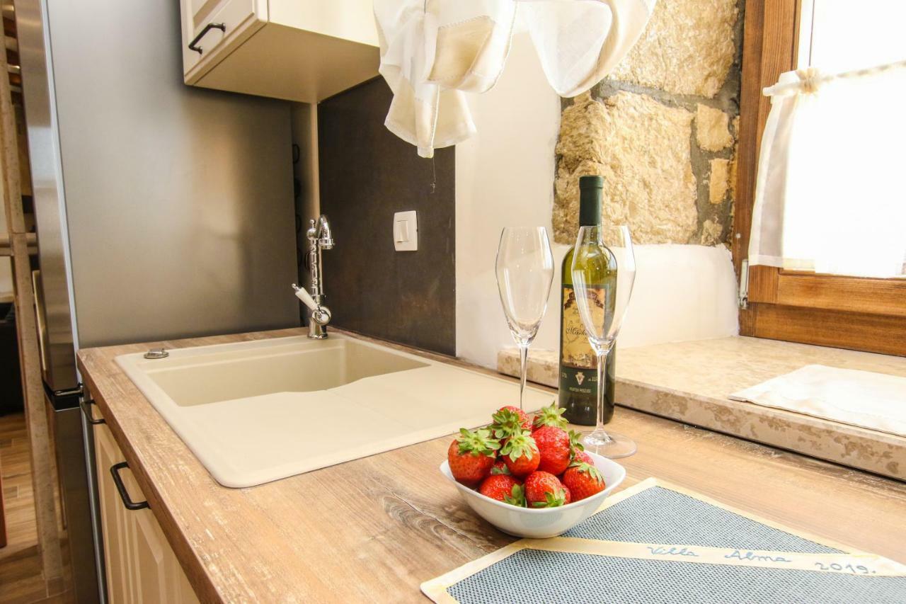 Villa Alma Kaštelir Esterno foto
